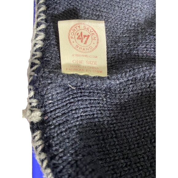 NY Yankees toboggan Winter Hat - Picture 4 of 5